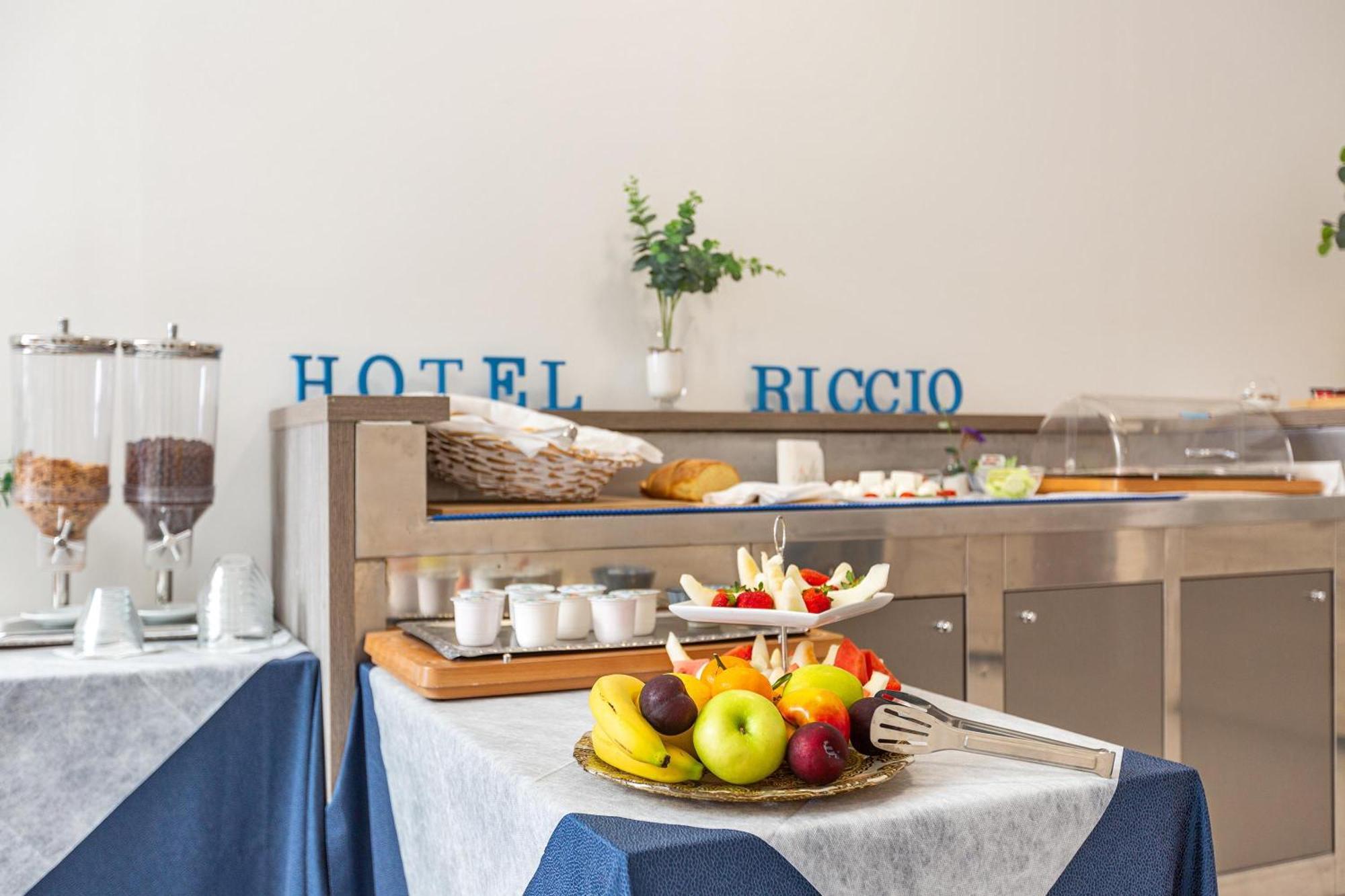 Hotel Il Riccio Порто-Чезарео Екстер'єр фото