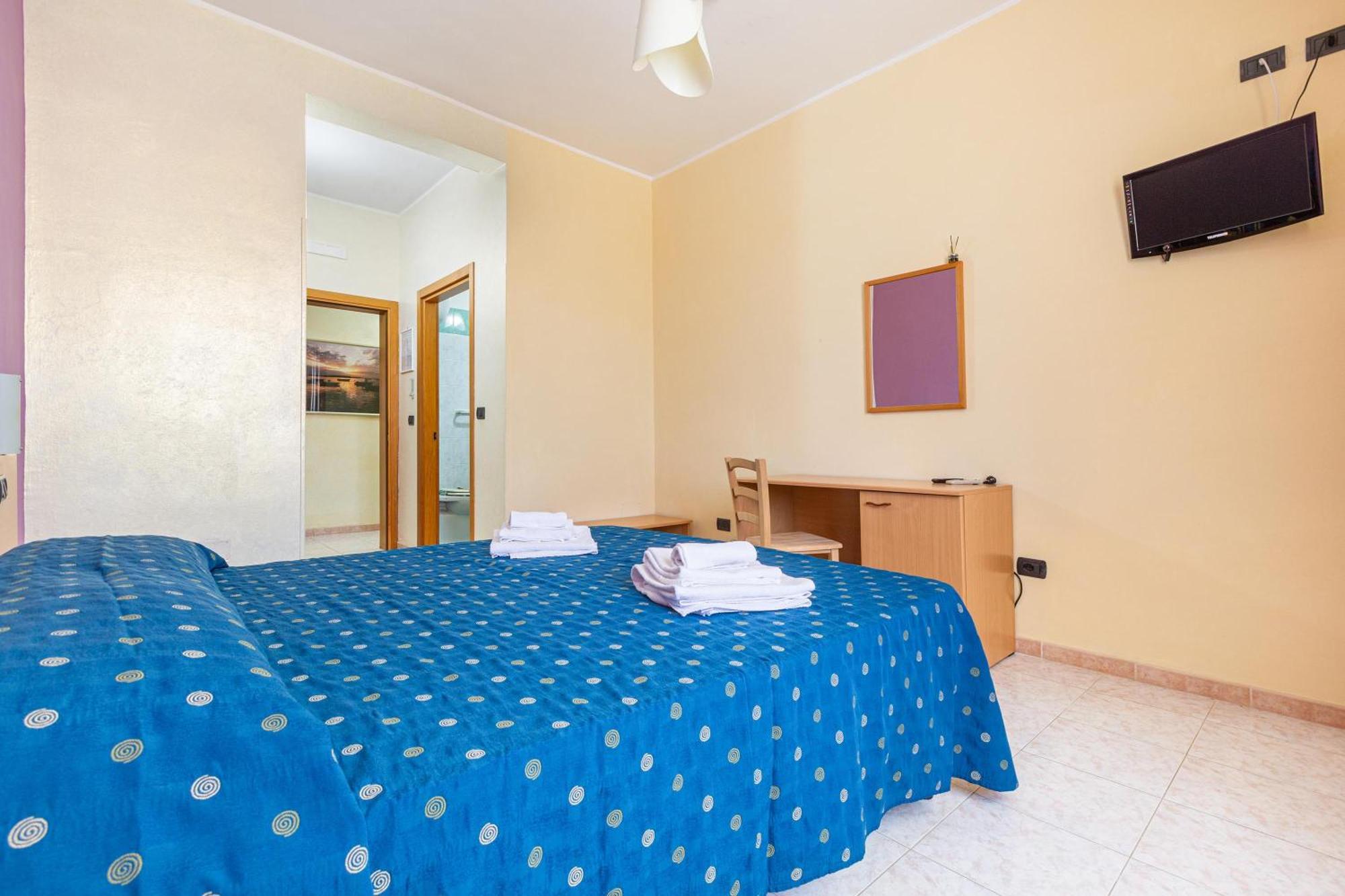 Hotel Il Riccio Порто-Чезарео Екстер'єр фото