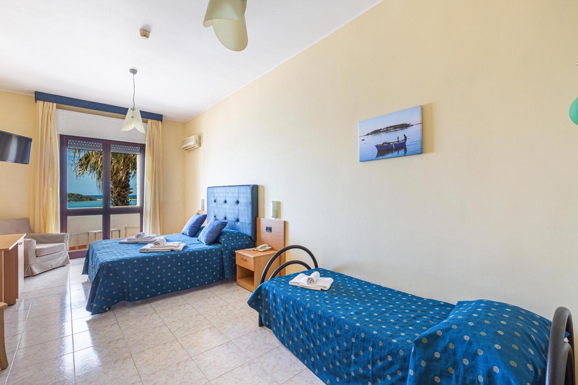 Hotel Il Riccio Порто-Чезарео Екстер'єр фото
