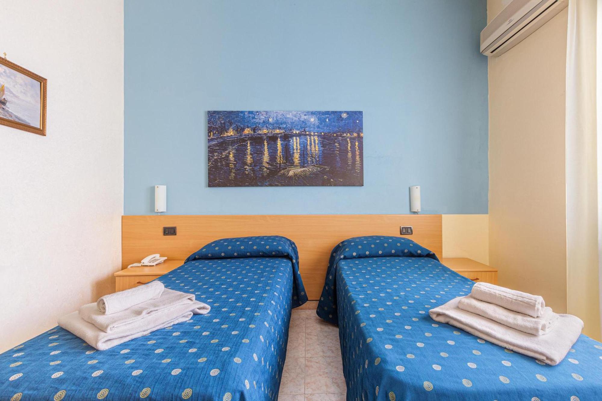 Hotel Il Riccio Порто-Чезарео Екстер'єр фото